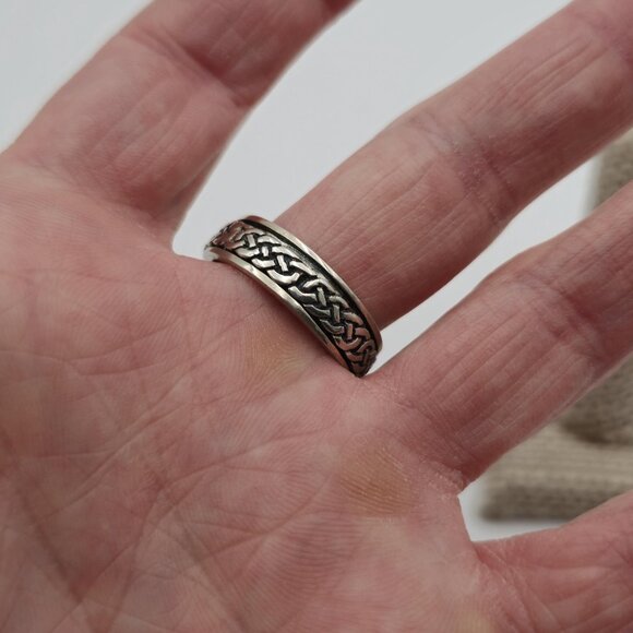 Size 10.75 Sterling Silver Celtic Pattern Spinner Anxiety Ring A3006 - Picture 3 of 7